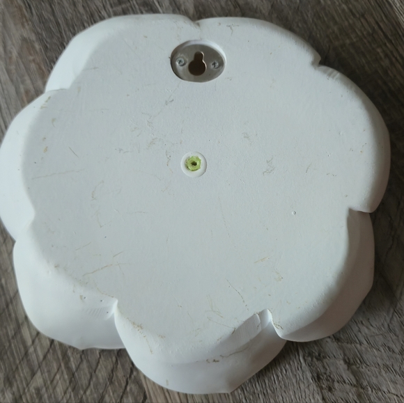 Brewster Home Fashions Rosetta White Gold Trim Wall Rose Decor Set Of 3 - Picture 6 of 14